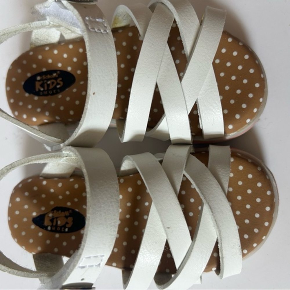 DR SCHOLLS KIDS size 5 White Strappy Kids Sandals